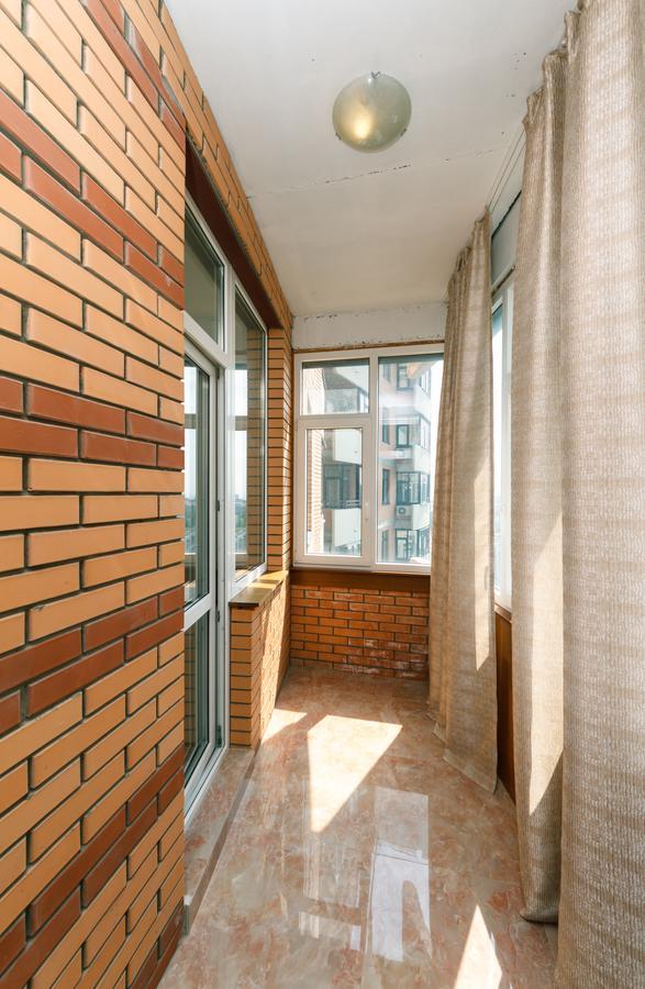 קייב New Building Near Arena City Lesi Ukrainky 7A מראה חיצוני תמונה